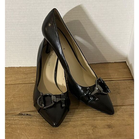 Nine West NW7ENGLES Buckle Detail Black Pumps Size 7M - Picture 1 of 8